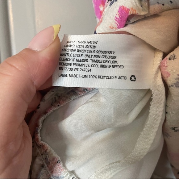 Universal Thread Size L Cream Floral Mini Skirt Ruffle Tiered - Picture 6 of 8